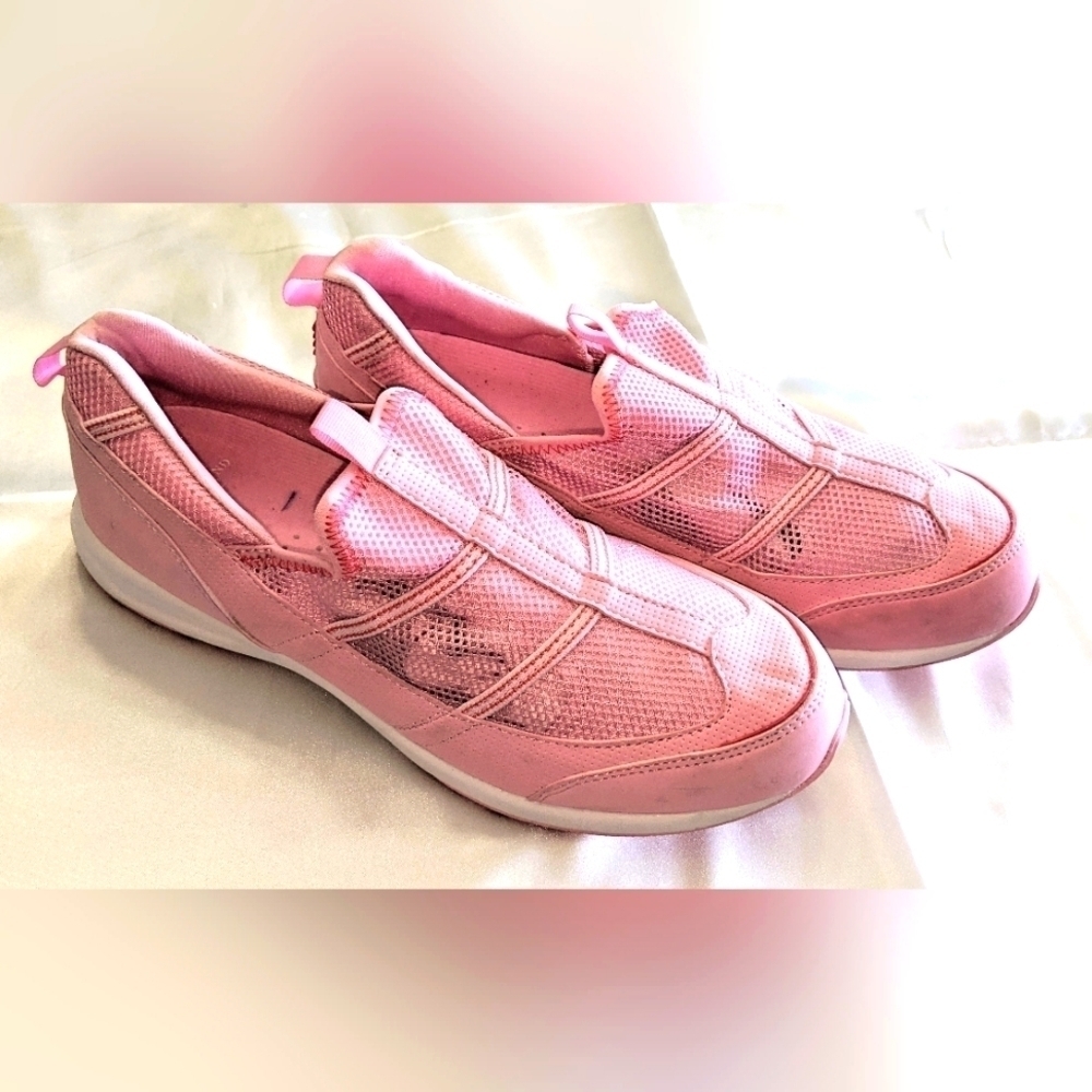 Lands End Womens Slip-On Mesh Shoes Sneakers Barbiecore Pink Size 9 Lightweight